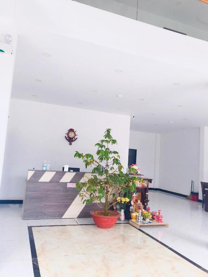 Ht Hotel Xuyên Mộc Exteriör bild