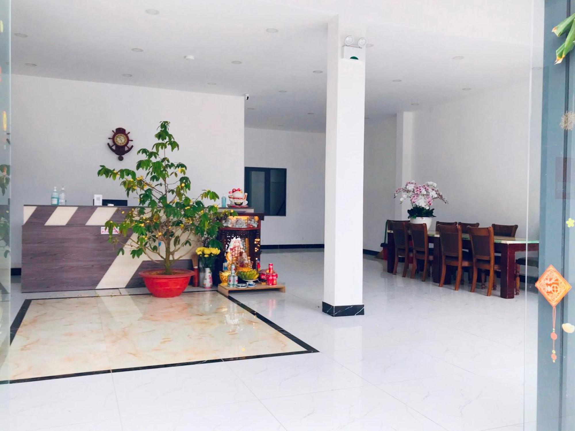 Ht Hotel Xuyên Mộc Exteriör bild