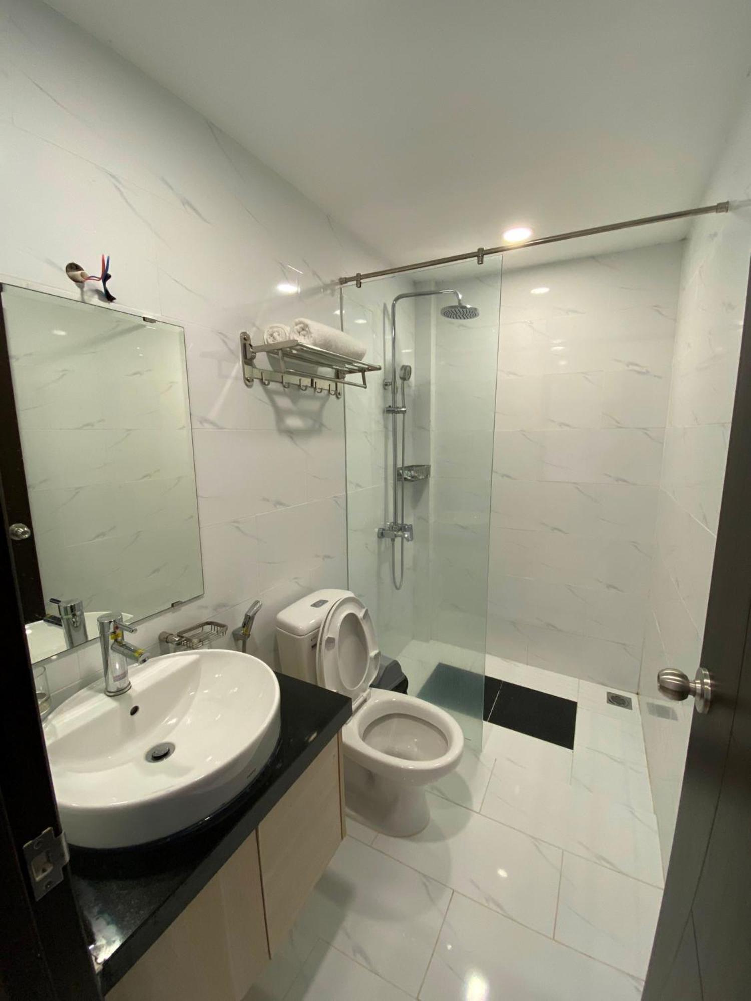 Ht Hotel Xuyên Mộc Exteriör bild